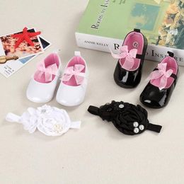 First Walkers Born's Step Shoes Baby Princess Soft Soles Anti-slip PU Flower Leather