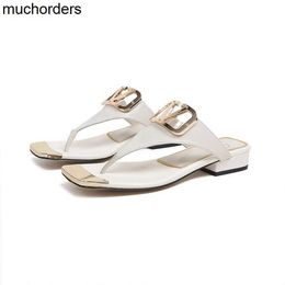 2023 new fashion flip flop heel height 2cm simple and elegant Flip-flops 2022ss