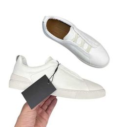 Designer Man Casual Shoes Extravagance Leather Light Sneaker Wholesale Price Canvas Mate Trainers TPU Non-Slip Breathable Sneaker With Box Dustbag 560