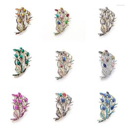 Brooches PD 2023 BROOCH 9color Flower Leaf Shape High-end Exquisite Glass Metal Winter Clothing Accessories Sunflower Jewellery