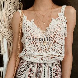 Women's T-Shirt Summer New Hook Flower Lace Solid Stitching V-neck Camis Female Knitted Short Section Slim Outer Wear Shirt Trend Tank Tops J230627