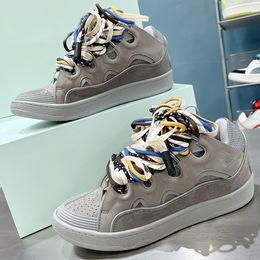 with Box Designer Couple Skate Shoe Leather Retro Casual Womens Bread Shoes New Outdoor Sports Breathable Dad Sneakers Sizes 35-46 +box 5579 2024