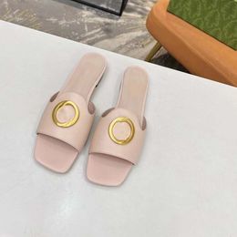 Designer women's smooth leather slide slipper Black white leather Gold-toned hardware flat sole designer sandal 04