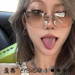Fashion Y2K Spice Girl Sweet Cool Frameless Square Glasses Male Fashion Personality Diamond Mesh Red