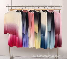 Women's T Shirts Pleated Spring Gradient Corn Kernel Long Sleeve Loose Large Comfortable Swing Dress Women's Set