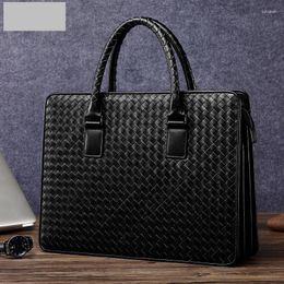 Briefcases Pure Hand Woven Business Briefcase Top Leather Men's Handbag Large Capacity Bag Luxury Bags