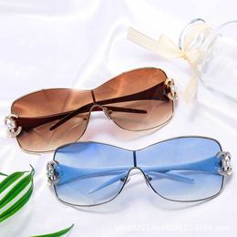 Brand sunglasses New Style Diamond Inlaid Fashion Metal Women's Glasses Large Frame One Piece SunglassesBO9O