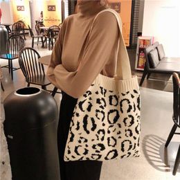 Evening Bags 2023 Korean Version Knitted Shopping Bag Leopard Pattern Woven Shoulder Ins Casual Portable Woolen Cloth Bolsa De Punto