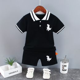 Rompers Summer Outfits Baby Boys 9 To 12 Months Dinosaur Printed Turndown Collar Tshirts Tops and Shorts 2PCS Infant Clothing Sets 230628
