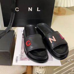 2023 News High Quality Woman Slippers Fashion Sandals Beach Classic Slipper Platform Lady Flat Slides Colour Block Alphabet Leather Buckle Slippers001