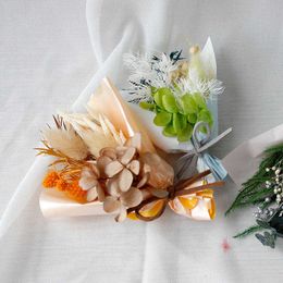 Dried Flowers Natural Crafts Small Mini Preserved Flower Bouquet for Home Decor Wedding Floral Decoration Christmas Valentine's Day Gift