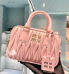 Miui Miu Matelasse bowling tote bag with brand label purses shoulder handbag Womens Mens Designer wallet crossbody square Genuine Leather clutch