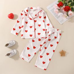 Pyjamas 1-6Y Kids Girls Pyjamas Set Baby Heart Print Sleepwear Long Sleeve Lapel Buttons Tops Pants Children Homewear Nightwear 230628