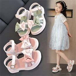 Girls' Shoes Children's Princess Sandals 2023 New Summer Spell Colour Bow Premium Soft Pu Leather Children's Sandals Soft Sole Beach Shoes