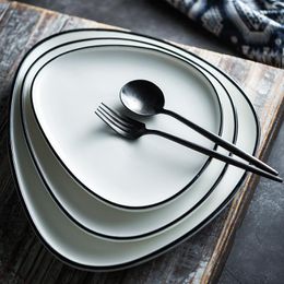 Plates Simple Black Line Triangular Ceramic Plate Irregular Dinner Specialty Restaurant Commercial Set And Dishes