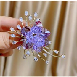 Brooches Fashion Noble Purple Austrian Crystal Flower Brooch Luxury Cubic Zirconia Gold-plated Pin Clothing Accessories Women Broches