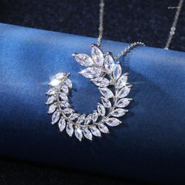 Pendant Necklaces Fashion Leaf Shape Pendent Necklace Women Dazzling Crystal Zircon Trendy High Quality Wedding Jewellery Anniversary Gifts