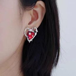 Stud Earrings Korean Fashion Earings Ins Simple Sweet Peach Heart Red Strawberry White Zircon Pendant For Women Jewelry