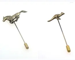 Brooches 10pcs/lot Vintage Bronze Animal Kangaroo Lapel Pins Flying Horse Suit Pin Stick Hat Men's Jewelry Wholesale