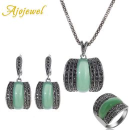 Wedding Jewellery Sets Ajojewel Original Designer Antique Silver Colour Women Set Geometric Green Stone Ring Necklace And Earrings 230627