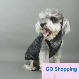Neue Hundebekleidung Black Mash Coole Hundeweste Voller klassischer Buchstabe Mode Welpenwesten Sommer Outdoor Bichon Schneider Bekleidung