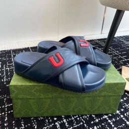 Designer-Sandale für Herren aus schwarzem, weißem Leder mit Buchstabenschrift, Slipper mit Gummisohle, Slingback-Schnalle für Damen, Übergröße 35–45, 09