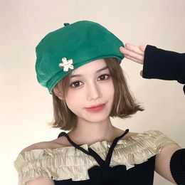 Japanese Kawaii Girl Beret Hats for Women Thin Texture Spring and Autumn Painter Cap Metal Small Flower Retro Berets Gorras