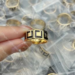 Fashion F Letter Ring Designer Couple Gold Ring Brass Band Rings Luxury Women Christmas Jewellery Gift