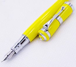 Pens Fuliwen 2051 Metal Fountain Pen Fresh Fashion Style Fine Nib 0.5mm Beautiful Yellow for Office Home School Men and Women