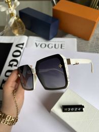 Brand sunglasses New Large Frame Women's Polarized HD Square Four-leaf clover Sunglasses