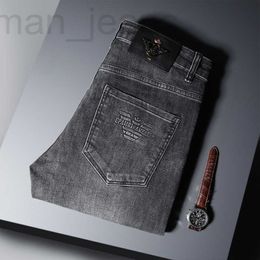 Men's Jeans designer Autumn and Winter 2022 New Printed Korean Version High end Fashion Badge Hot Drilled Slim Fit Pants I1VI