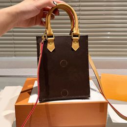 Luis Vuittons Crossbody Lvse Luxury LouiseViutionbag Totes Bags Mini Designer Handbags Brand Fashion Shoulder High Quality Bag Lady Women Letter Purse Phone Walle