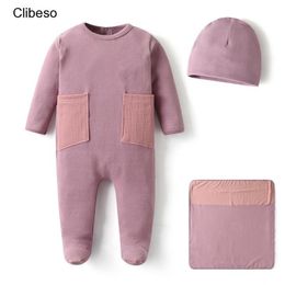 Rompers 2023 Baby Girl Tight Cotton Footies with Hats Blankets born Waffler Pockets Clothes 230630