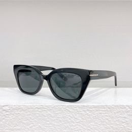 Sunglasses For Men and Women Designers 1031 Anti-Ultraviolet Retro Eyewear Full Frame Random Box