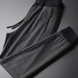 Minglu Spring Men Pants Luxury Yarn Dyed Fabric Sport Men Casual Pants Plus Size 4xl Hight Quality Slim Fit Skinny Pants Men R0402256u