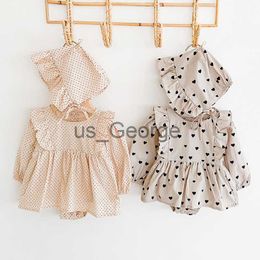 Clothing Sets New 2023 Autumn Newborn Girls Loving Heart Jumpsuits Clothes Baby Knit Rompers Knitted Long Sleeve Children Rompers Hat J230630