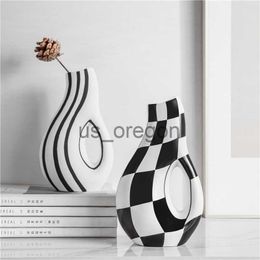 Vases Black and White Plaid Vase Openwork Abstract Geometric Stripes Ceramic Vase Terrarium Glass Vases Pots Modern Home Decoration x0630