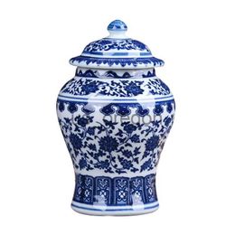 Vases Antique Jingdezhen Ceramic Ornaments Creative General Tank Chinese Home Small Blue And White General Pot Vase x0630