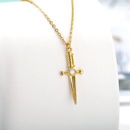 Pendant Necklaces WANGAIYAO Hip Hop Rock Gold Plated Short Sword Necklace For Men And Women Knights Collarbone Chain Accessories