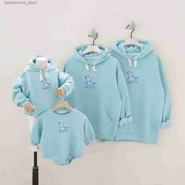 Family Hoodie Parent-Child Matching Hooded Sweatshirts Autumn/Winter Clothes For Mom Dad And Baby Tops Mother Daughter Outfits