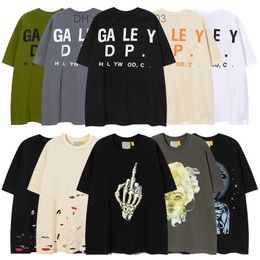 Men's T-Shirts 2023 Tees Mens T Shirts Women Designer T-shirts cottons Tops Man S Casual Shirt Summer Luxurys Clothing Street Shorts Sleeve Clothes t-shirt Z230630