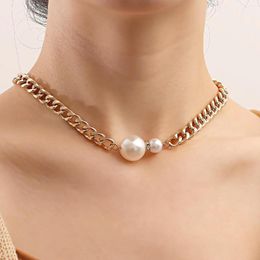 Choker 2023 Baroque Pearl Embellished Pendant Necklace Retro Street Thick Chain