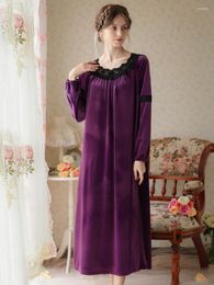 Women's Sleepwear Ladies Vintage Velvet Lace Long Night Dress Pleuche Velour Robe Retro Royal Nightwear Romantic Nightgowns Womens