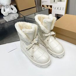 Tasarımcı Botlar Kış Kürk Botları Bot Botlar Tasarımcı Kadın Kar Botları Koyun Dinini Bir bütün Avustralya Kuzu Yün Anti-Slip Sıcak Ekmek Ayakkabıları Yuvarlak Toe