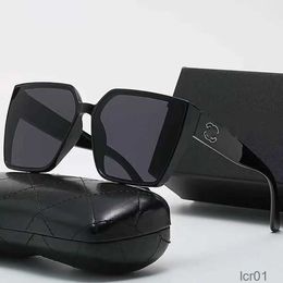 Mens Women Designer Sunglasses Luxury Channel Glasses Fashion Eyewear Diamond Square Sunshade Crystal Shape Sun Full Package Lunette with Box3eir