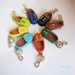 Fashion Key Buckle Car Keychain Handmade Leather Bags Keychains Man Woman Shoes Design Bag Accessories 10 Color Good Quality257A