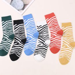 Women Socks DONG AI 1 Pairs Arrivals Fashion Bear Love Cartoon Harajuku Kawaii Happy Casual Sock Skateboard Sox