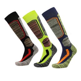 Sports Socks Winter Men Women Warm Ski Socks Thermal Cotton Long Thicker Snowboard basketball Soccer Riding Sports Skiing Socks Thermosocks 230928