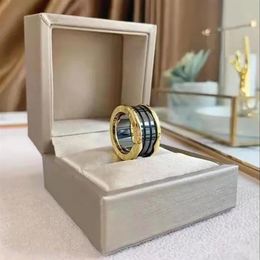 Rose Gold Spring Pressable Ring Black and White Band Rings Ceramic Double Couple Ring High-end Quality Electroplate New Arrival En286z