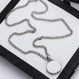2022 Top Quality Luxury Letter Silver Chain Necklace Retro Couple Necklaces Men and Women Pendant Designer Jewellery Gift302x